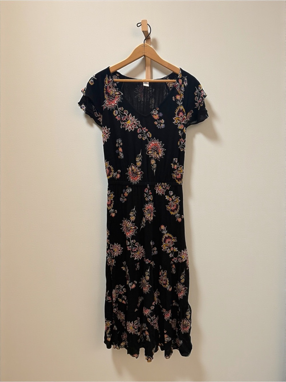 Old Navy Black Floral Flutter Sleeve Elastic Waist Tiered Midi Dress Womens S‎